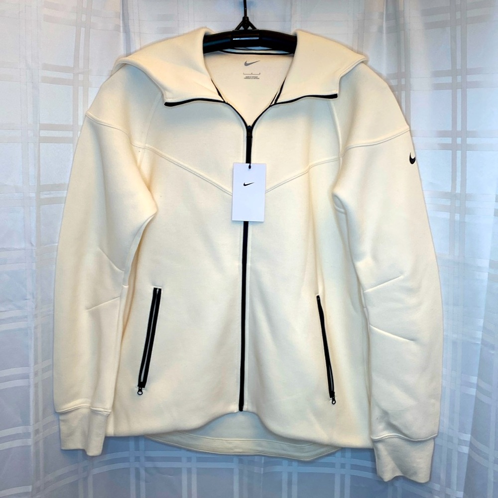 Nike Women’s Tech Fleece Full Zip Hoodie Large NEW WITH TAGS